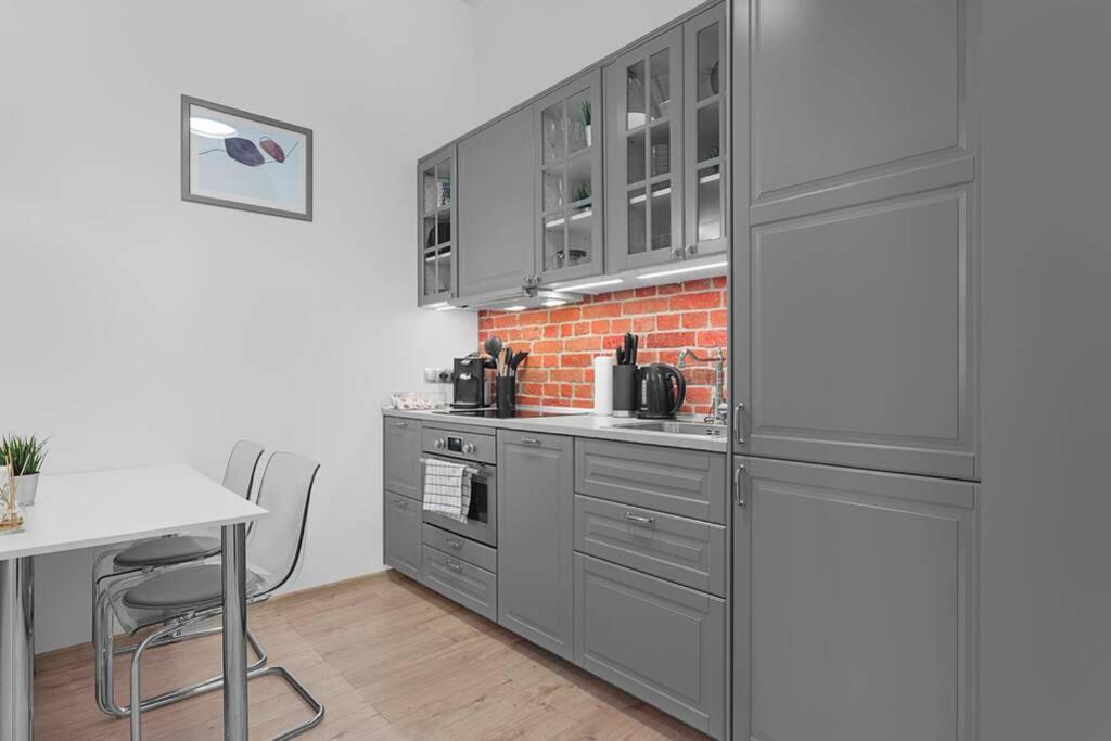 Roulette Apartment Вроцлав Екстериор снимка