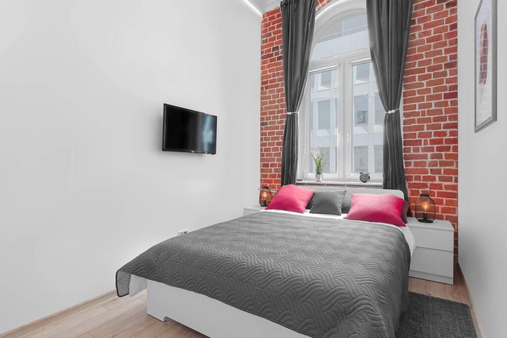 Roulette Apartment Вроцлав Екстериор снимка
